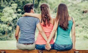 Se puede asegurar a la Esposa y a la Amante al EsSalud